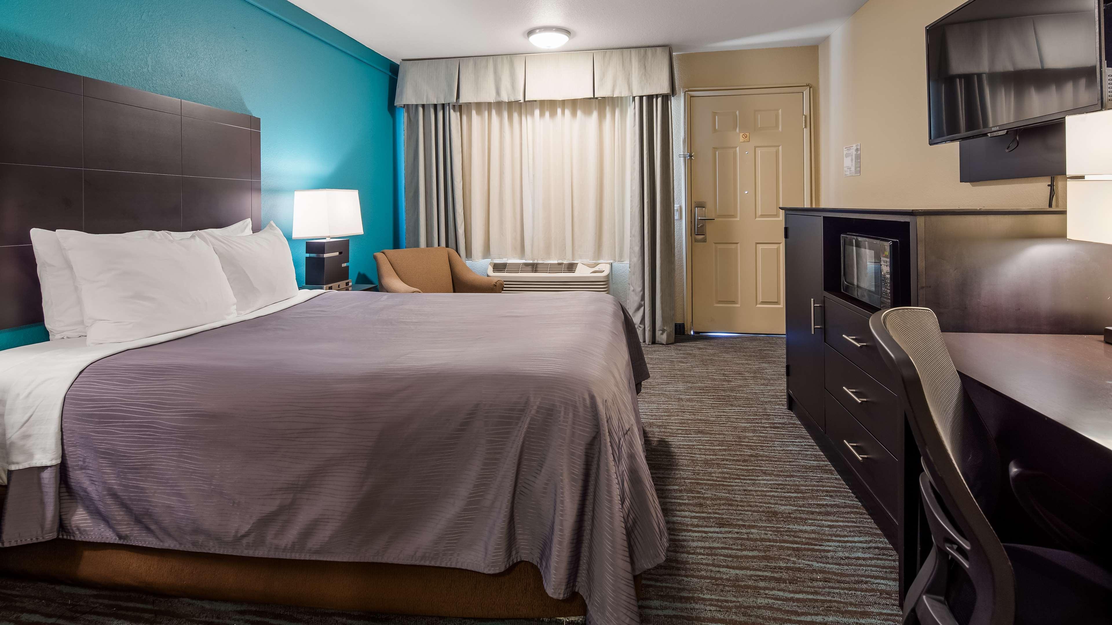 Best Western Apricot Inn Chaney Ranch Экстерьер фото