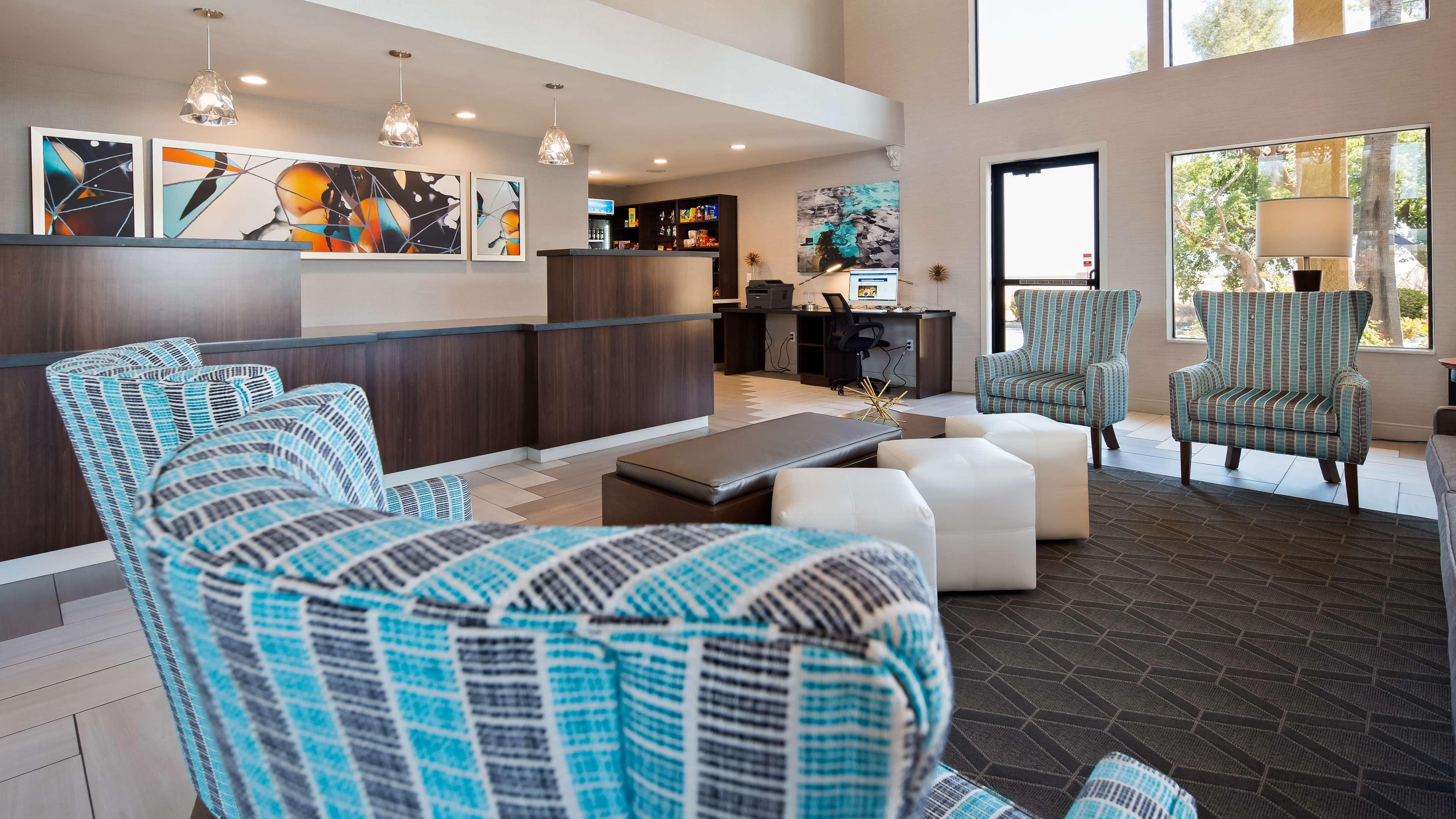 Best Western Apricot Inn Chaney Ranch Экстерьер фото