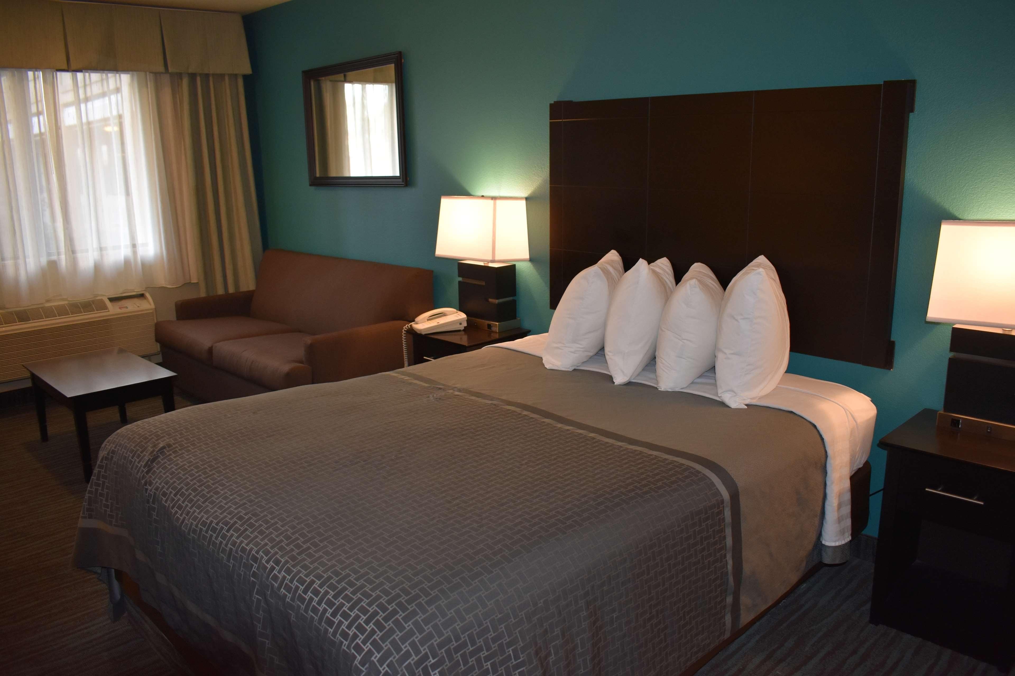 Best Western Apricot Inn Chaney Ranch Экстерьер фото