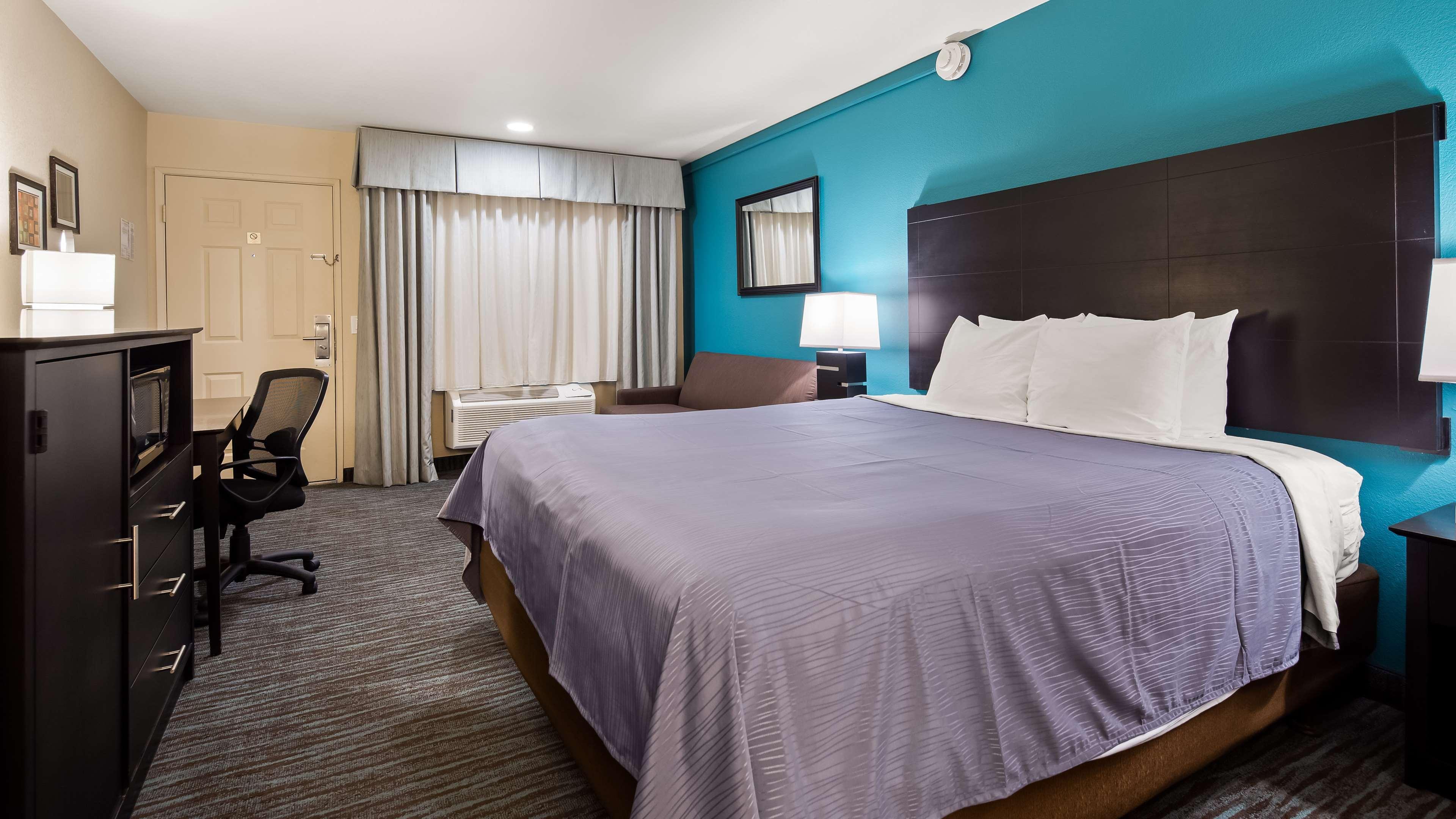 Best Western Apricot Inn Chaney Ranch Экстерьер фото